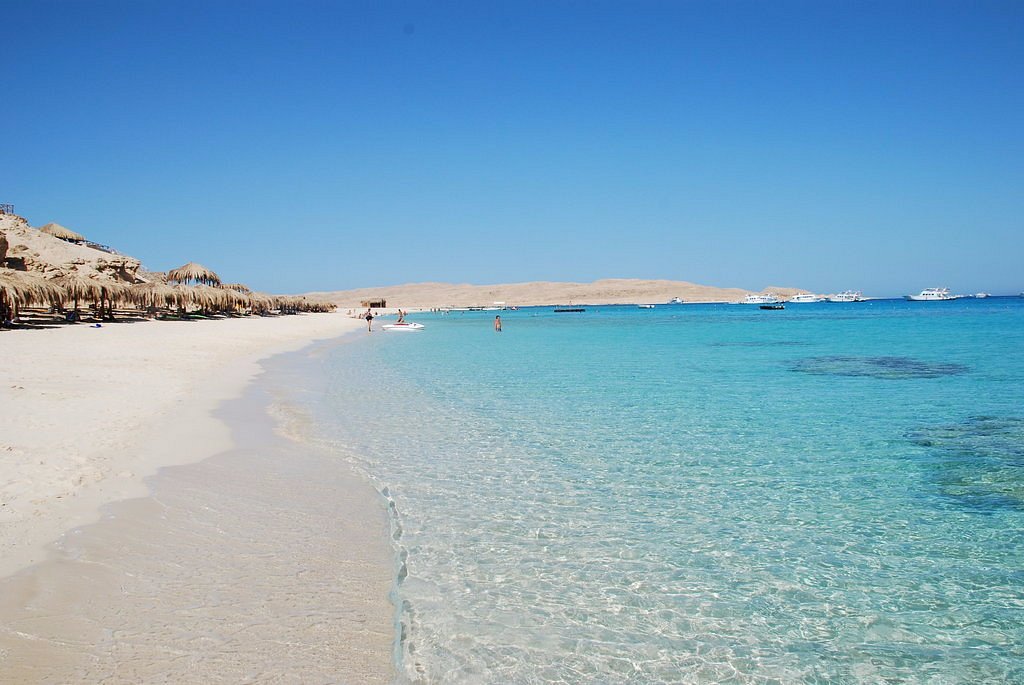 Luxor- Hurghada (Breakfast- Lunch- Dinner)